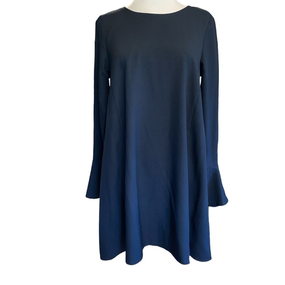 Love Riche dress swing style long sleeves w/bells keyhole opening lined Sz Med